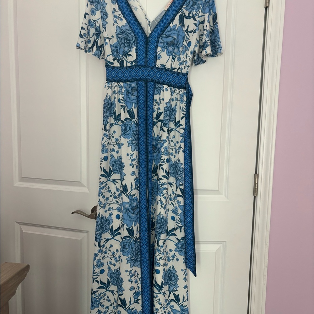 Flying Tomato Blue and White Floral Maxi Dress - Picture 2 of 7